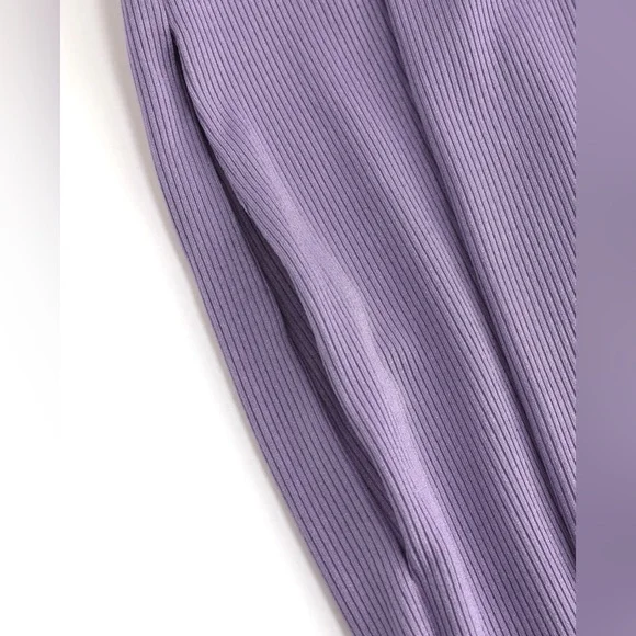 NWOT - V-neck Cami Wide Leg Jumpsuit Curve & Plus Elegant Purple Jumpsuit - Picture 5 of 8